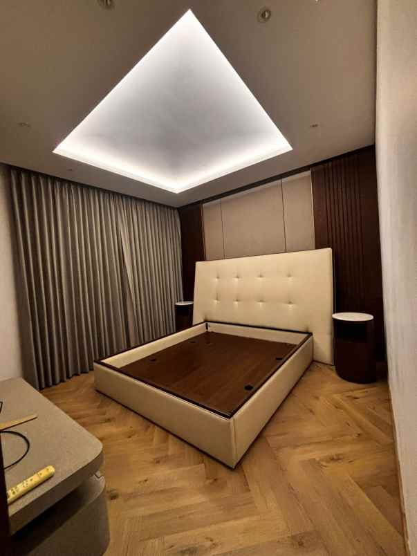 dijual rumah mewah keapa dua kebon jeruk jakarta barat