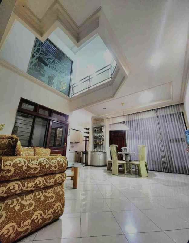 dijual rumah murah darmo baru barat