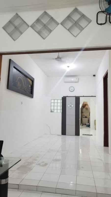 dijual rumah murah di perum griya kebraon surabaya