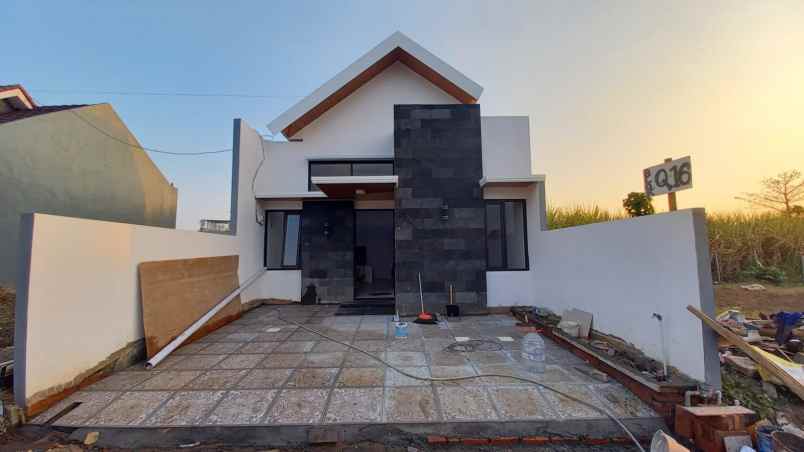 dijual rumah murah siap huni di pakis malang