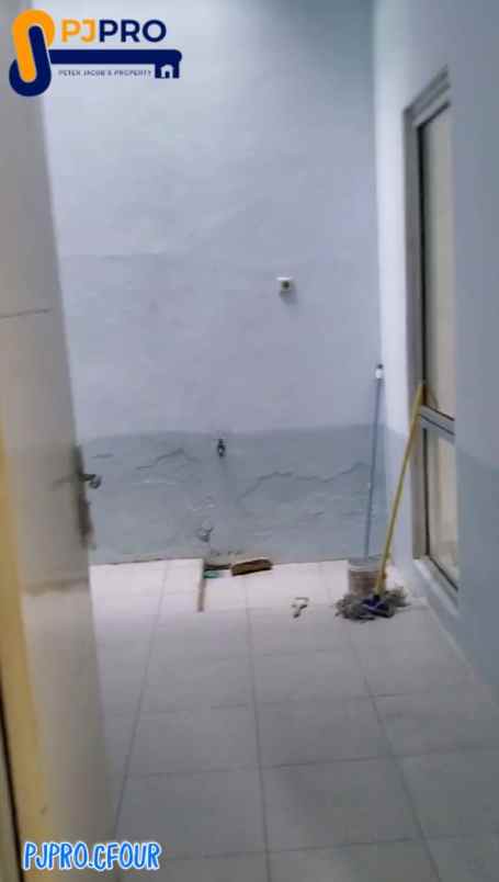 dijual rumah mutiara gading city