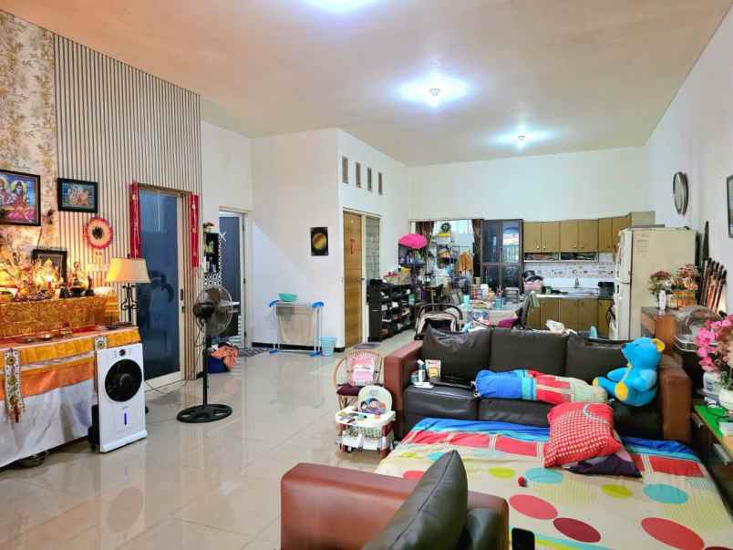 dijual rumah ngagel tama tengah