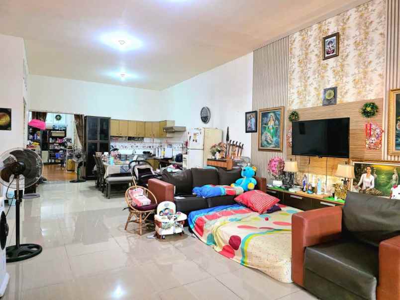 dijual rumah ngagel tama tengah