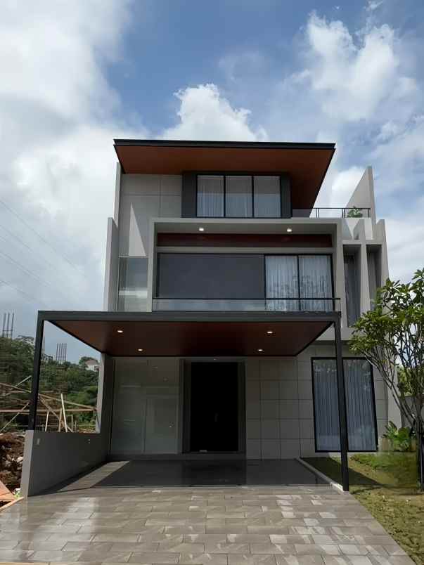 dijual rumah ngesrep