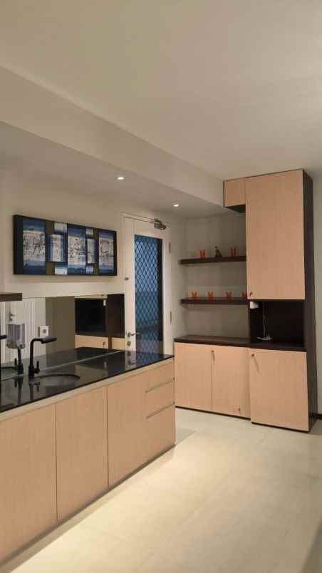 dijual rumah nginden intan timur