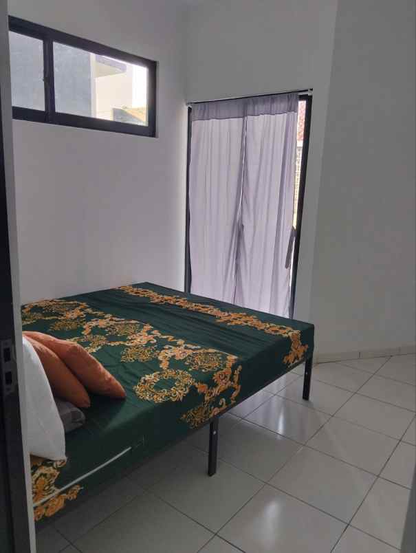 dijual rumah nuansa alam setiabudi