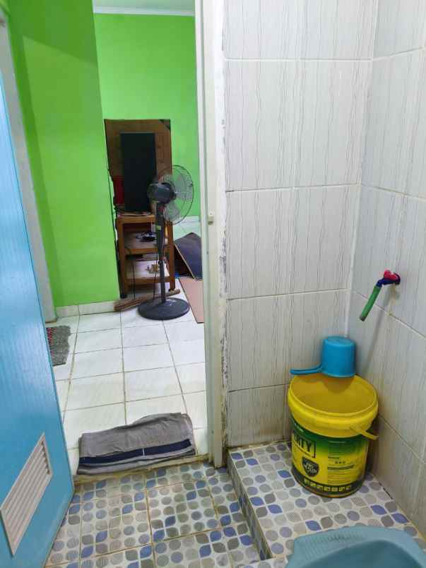 dijual rumah pajangan