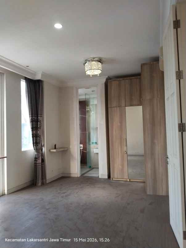 dijual rumah pakuwon indah cluster