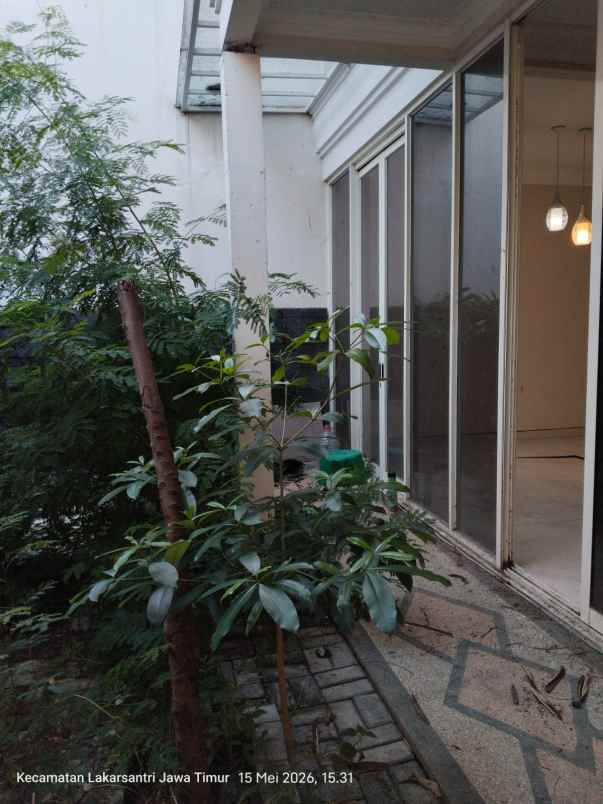 dijual rumah pakuwon indah cluster