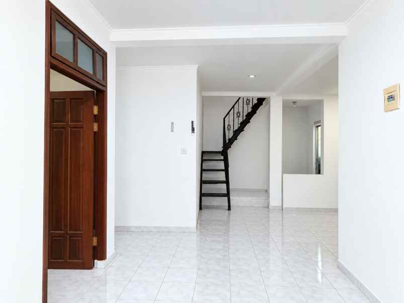 dijual rumah pamulang