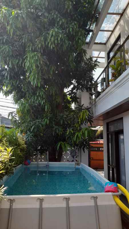 dijual rumah pamulang estate jl anggur