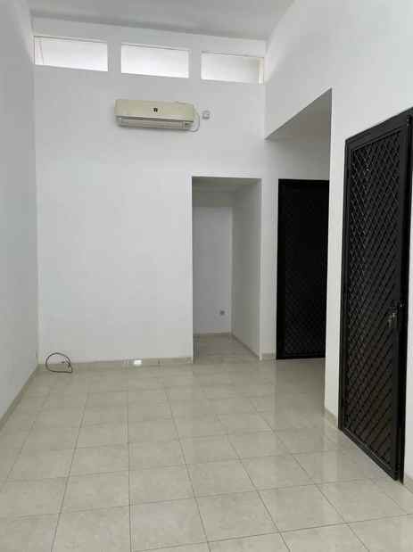 dijual rumah pantai mentari hampton