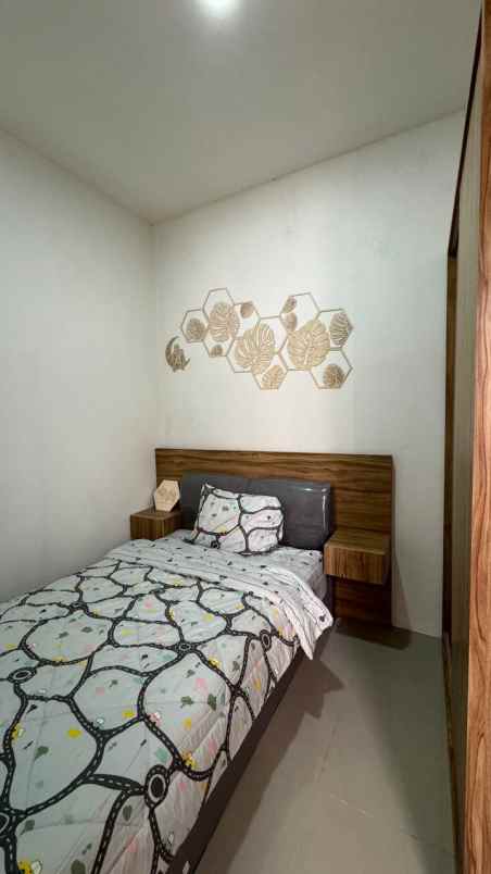 dijual rumah pantai timur