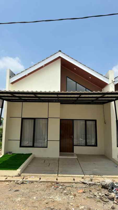 dijual rumah pantai timur