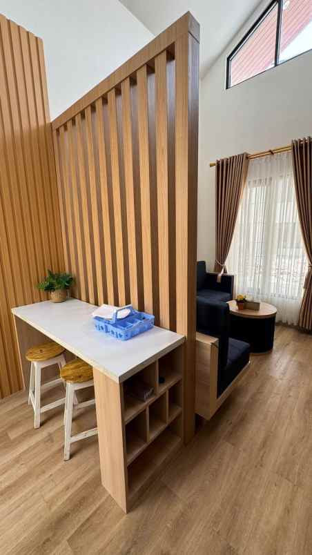 dijual rumah pantai timur