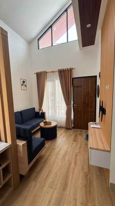 dijual rumah pantai timur