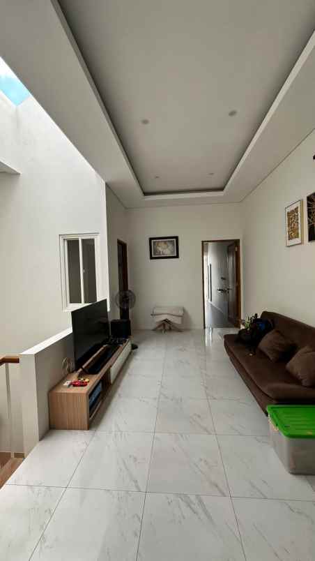 dijual rumah parangtritis