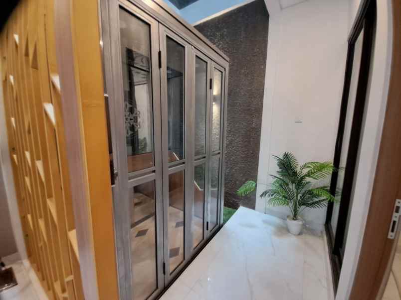 dijual rumah pejaten