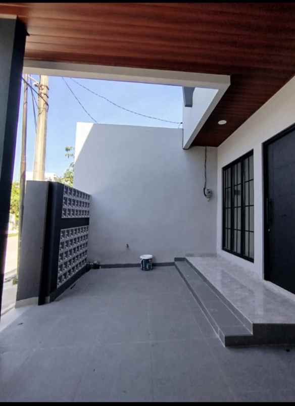 dijual rumah perum boulevard hijau kota