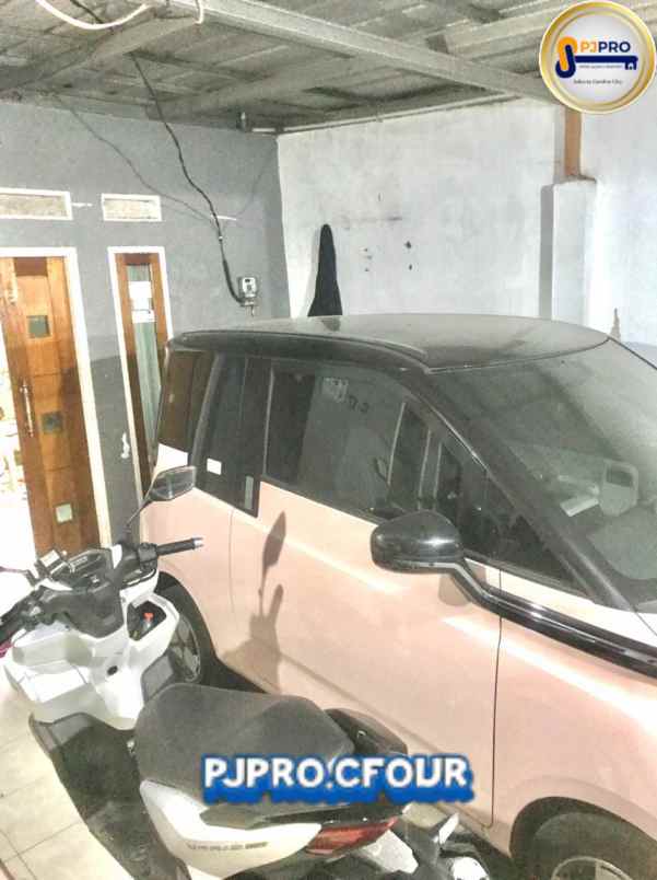 dijual rumah perum puri nusaphala