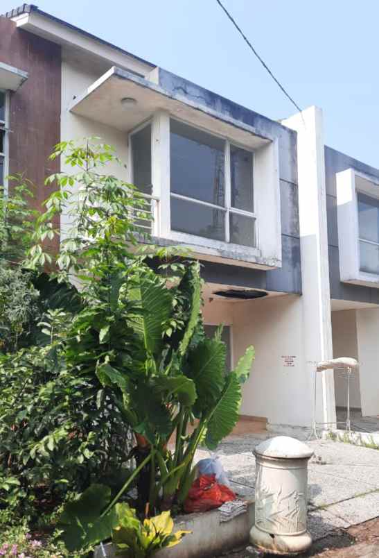 dijual rumah perumahan batu putih