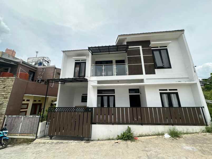 dijual rumah perumahan bumi sanggar