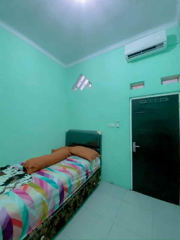 dijual rumah perumahan kebraon