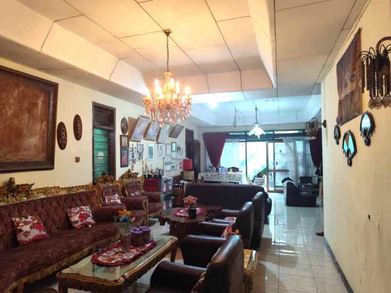 dijual rumah perumahan komplek ptb