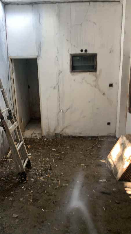 dijual rumah perumahan kota permata