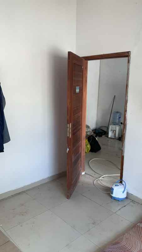 dijual rumah perumahan kota permata