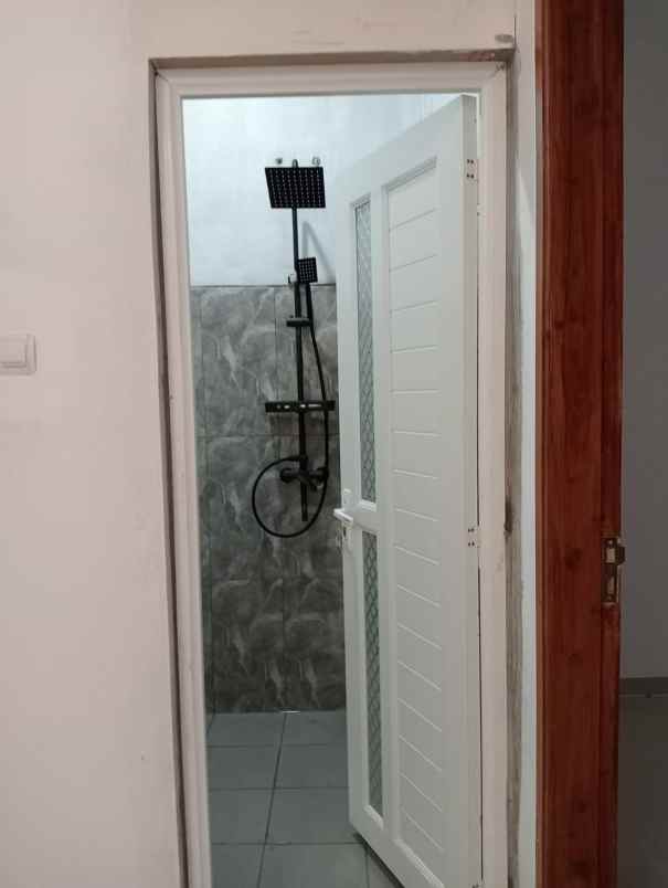 dijual rumah perumahan permata biru