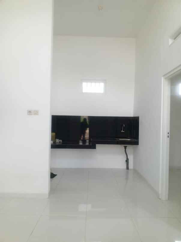 dijual rumah perumahan permata lestari