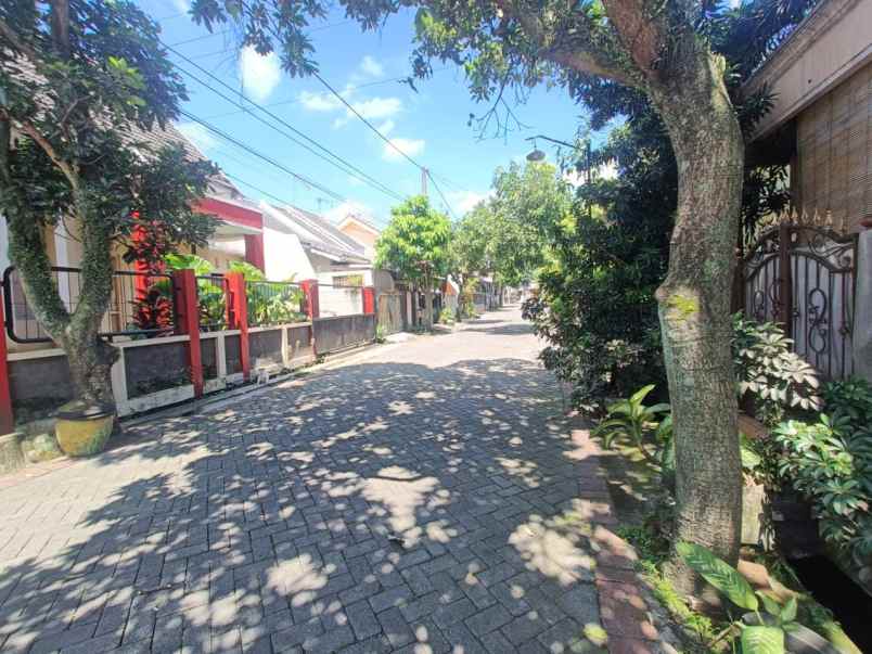 dijual rumah perumahan plaosan permai