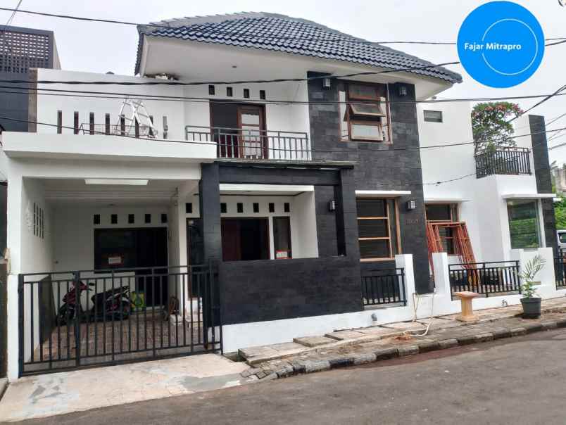 dijual rumah perumnas 1 kranji jaka