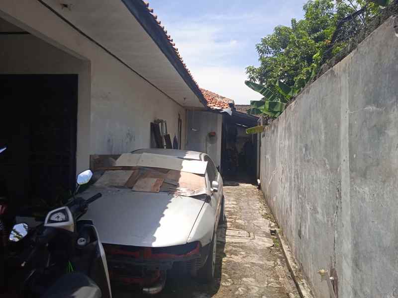 dijual rumah petukangan selatan