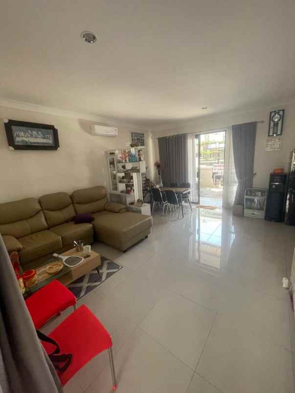 dijual rumah podomoro park cluster