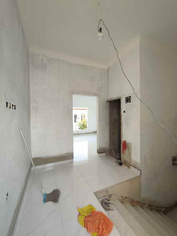 dijual rumah pondok bambu