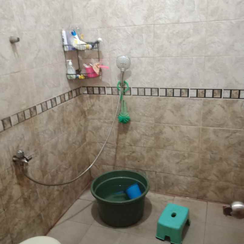 dijual rumah pondok gede