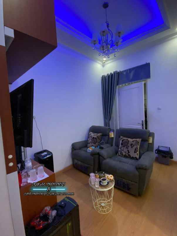dijual rumah pondok kopi