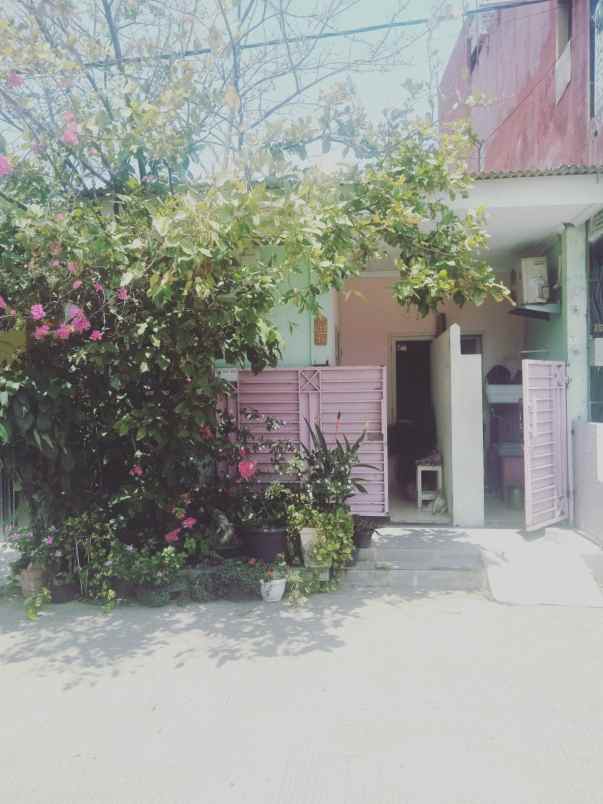 dijual rumah pondok ungu permai cluster