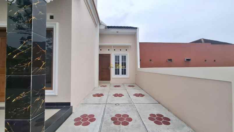 dijual rumah potorono kec banguntapan