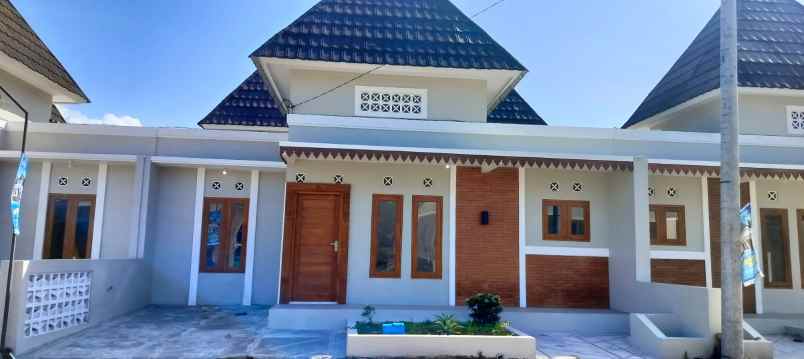 Dijual Rumah Modern Murah Dekat Dari Jalan Raya Jogja-solo