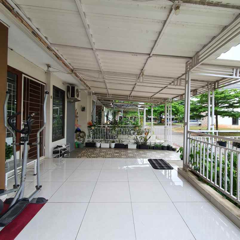 dijual rumah premier serenity