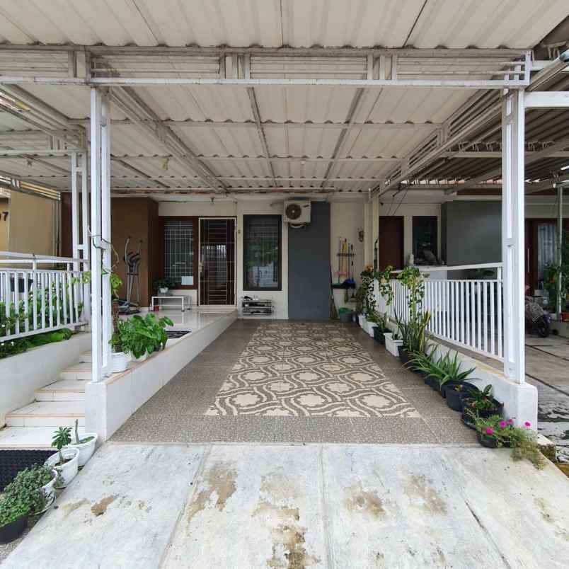 dijual rumah premier serenity
