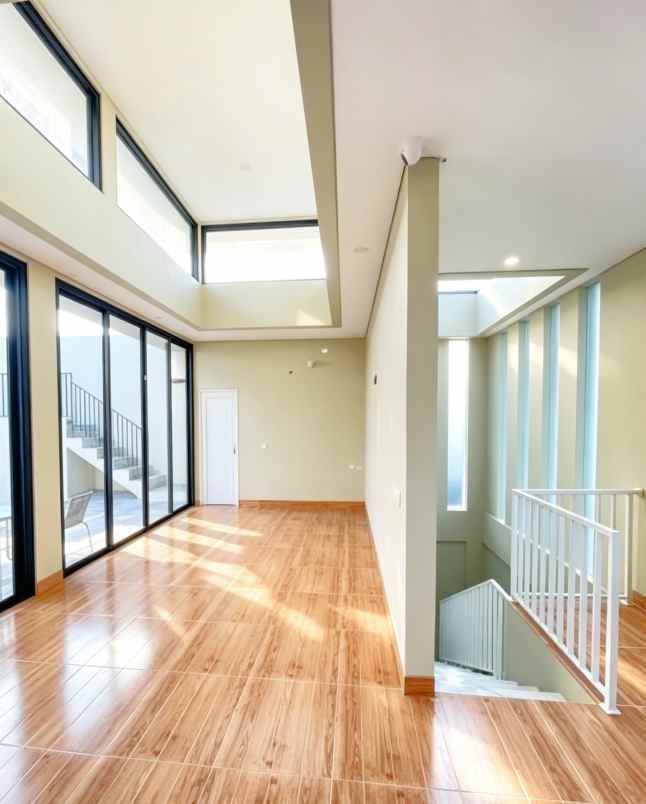 dijual rumah pulomas