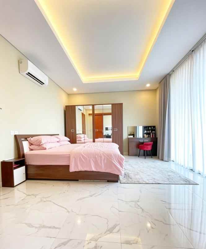 dijual rumah pulomas