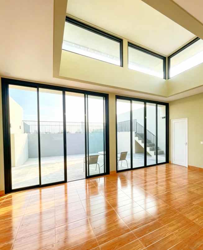 dijual rumah pulomas