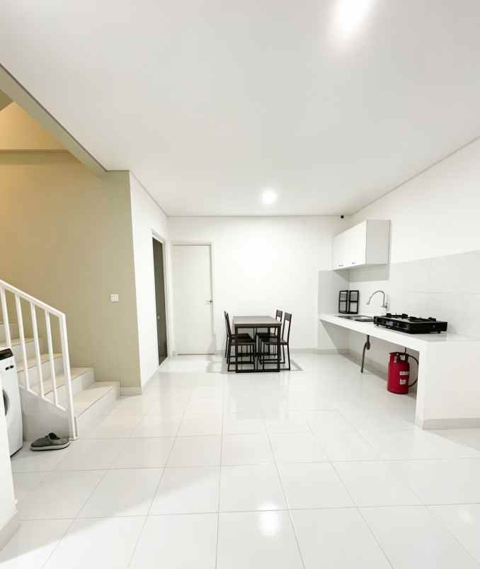 dijual rumah pulomas