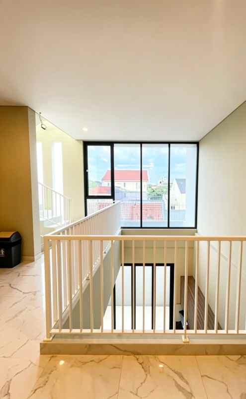 dijual rumah pulomas
