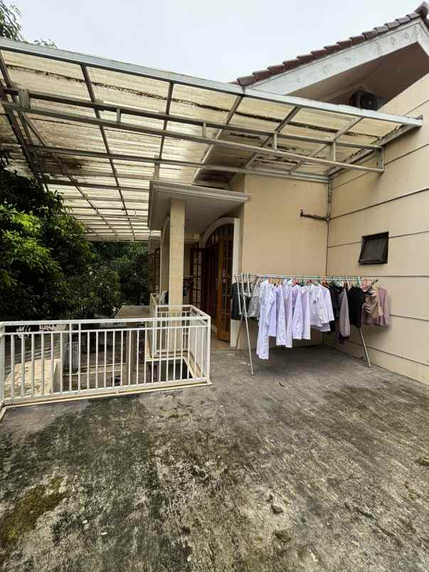 dijual rumah punai iv bintaro sektor 2